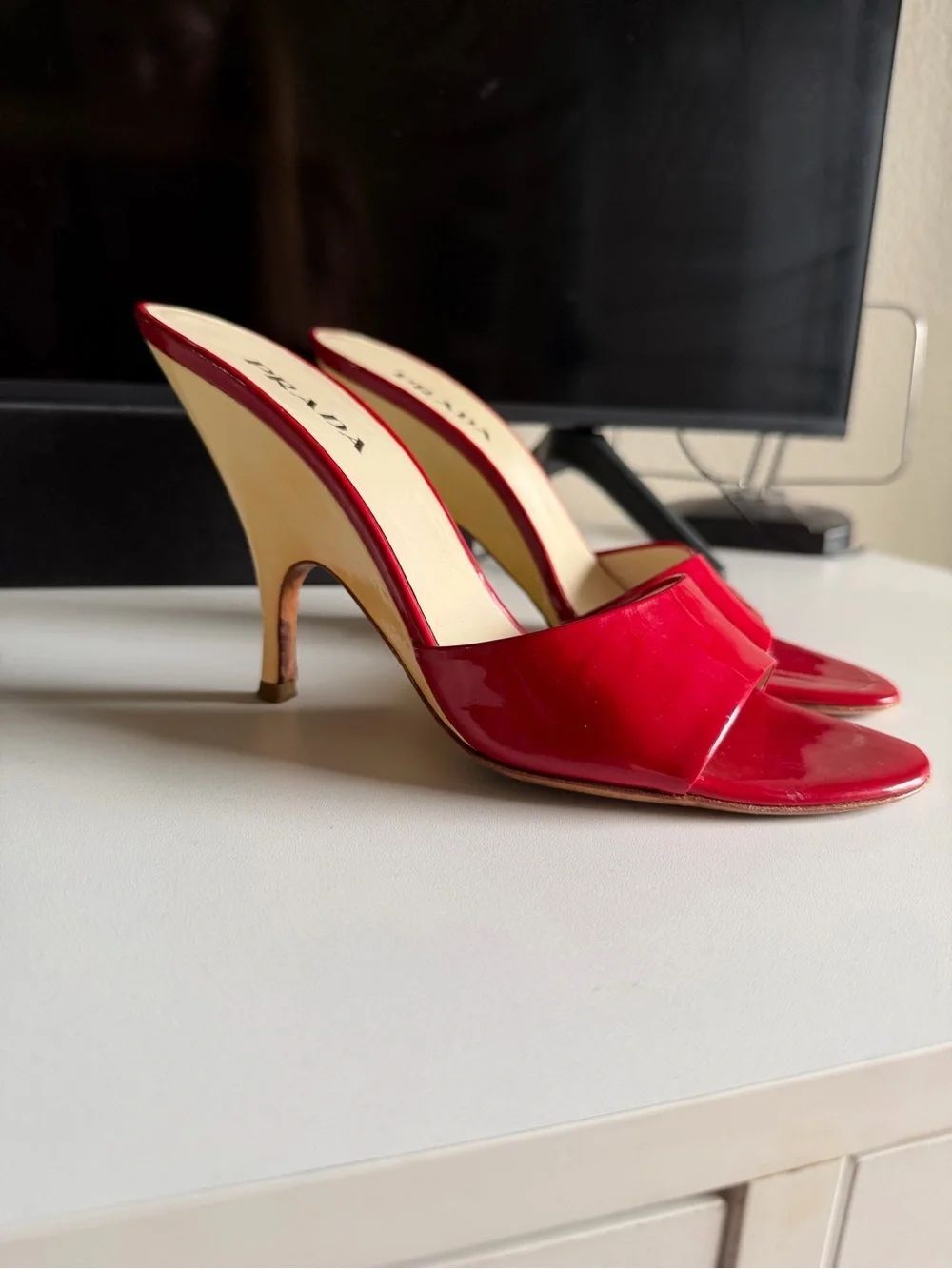 Vintage Prada Red Patent Leather Slide Mules 38 - Picture 5 of 7